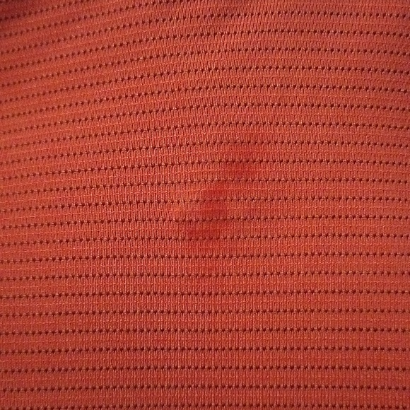 Lululemon orange gym t-shirt with gray design - Picture 5 of 5